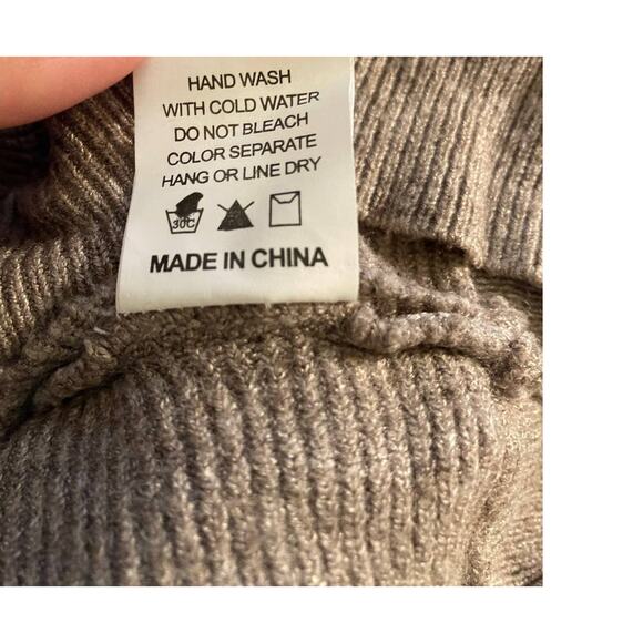 Dreamers by Debut Off Shoulder Rib Knit Sweater Top XS/Extra Small in Mocha NWT - Picture 4 of 4